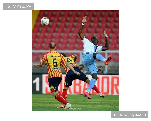 莱切主场0-2不敌罗马 保级形势因防守漏洞雪上加霜